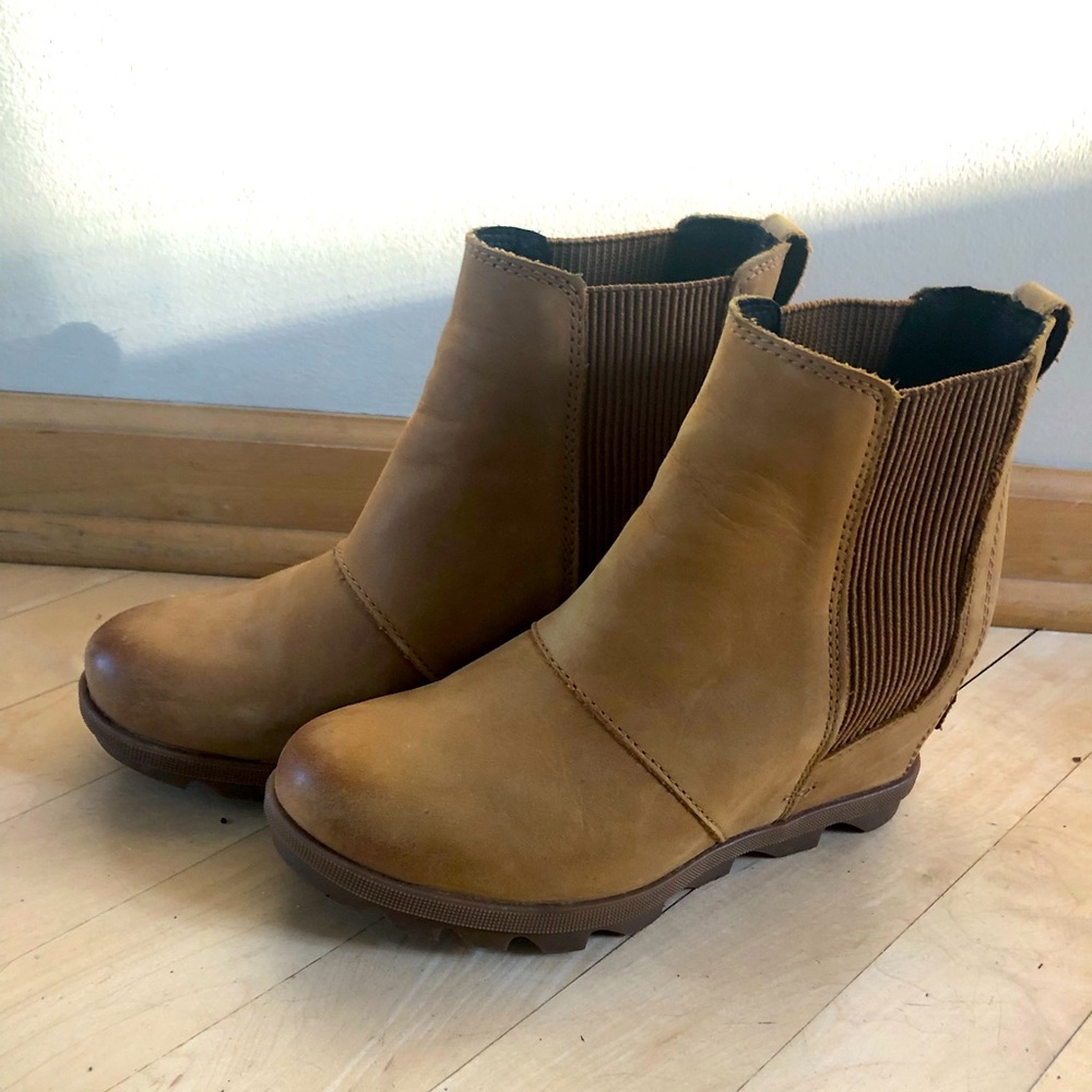 Sorel Chelsea Wedge Bootie NWOT